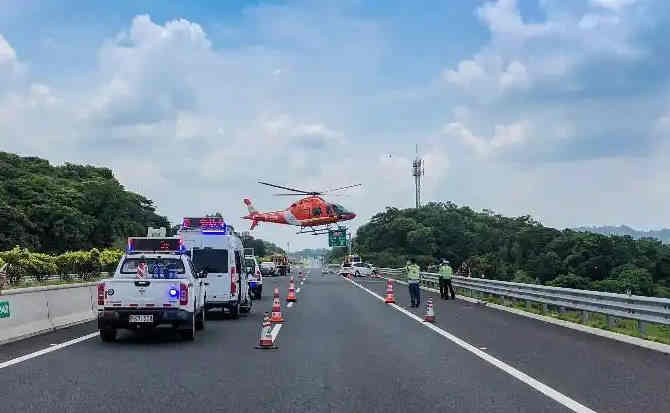 十堰高速公路汽车救援案例